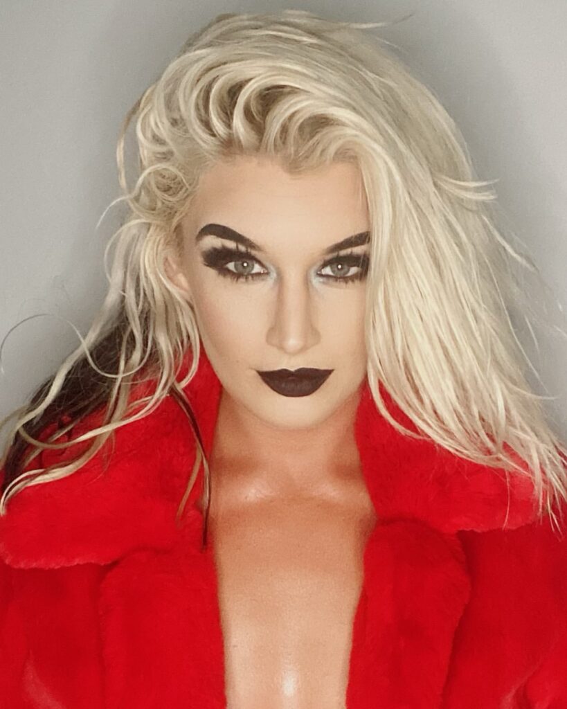 toni storm