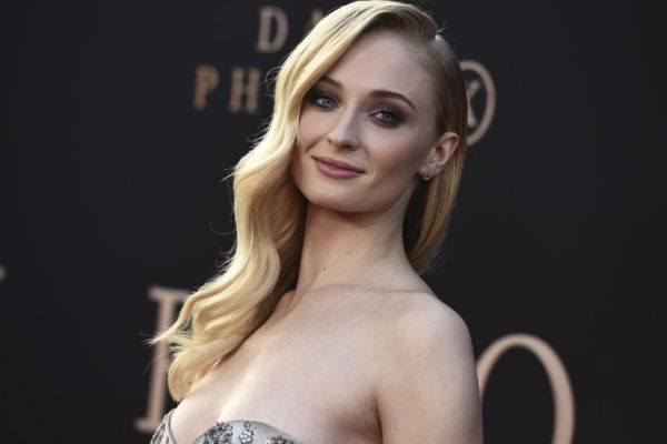 sophie turner sophie turner