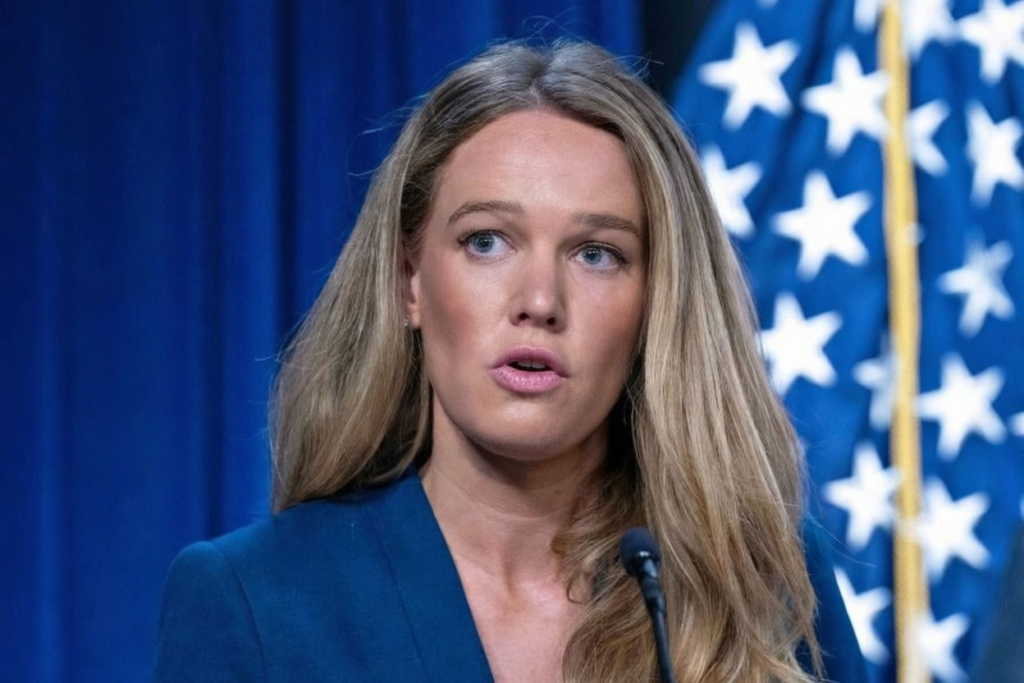 Tricia McLaughlin Tricia McLaughlin