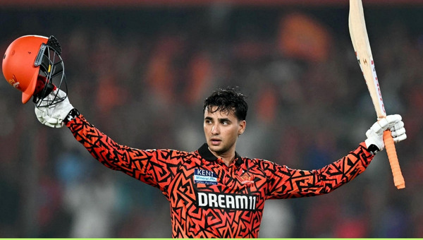 Abhishek Sharma abhishek sharma in SRH